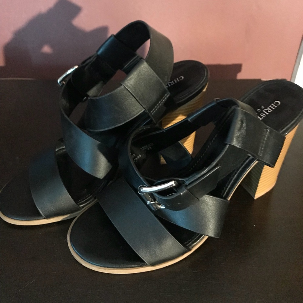 Sandals - Picture 2 of 2